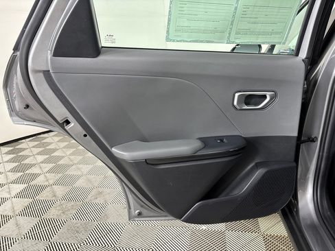 Used 2025 Kia K4 FWD image 21