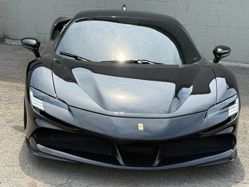 Used 2021 Ferrari SF90 Stradale AWD/4WD image 31