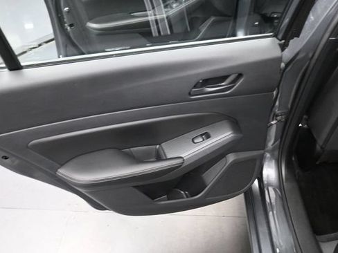 Used 2024 Nissan Altima 2.5 SV FWD image 23