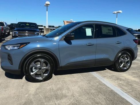 New 2026 Ford Escape ST-Line FWD image 15