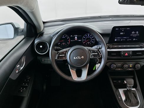 Used 2024 Kia Forte LXS image 17