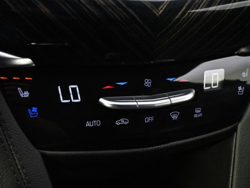 Used 2024 Cadillac XT6 Premium Luxury w/ LPO, Floor Liner Package AWD/4WD image 31