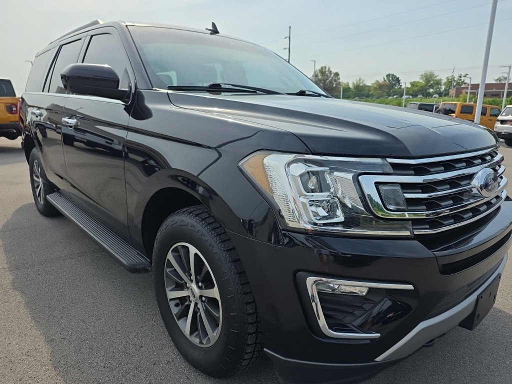 Used 2020 Ford Expedition XLT AWD/4WD image 3