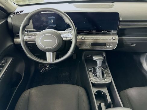 Used 2024 Hyundai Kona SEL FWD image 17