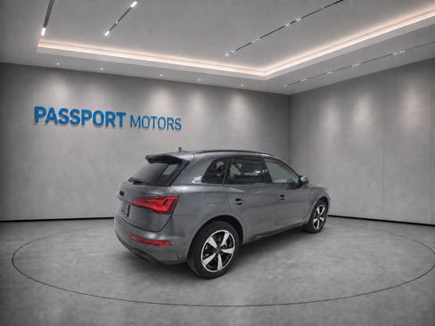 Used 2023 Audi Q5 2.0T Prestige w/ Prestige Package AWD/4WD image 6