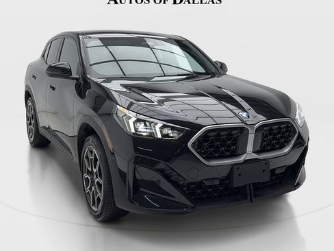 Used 2025 BMW X2 xDrive28i AWD/4WD image 2