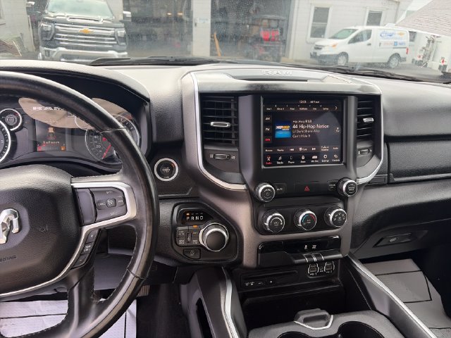 Used 2019 RAM 1500 Big Horn AWD/4WD image 12