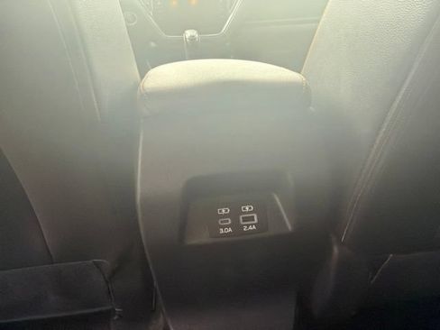 Used 2024 Subaru Crosstrek 2.5i Limited AWD/4WD image 23