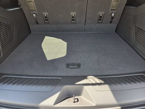 New 2026 Chevrolet Suburban LS RWD image 24