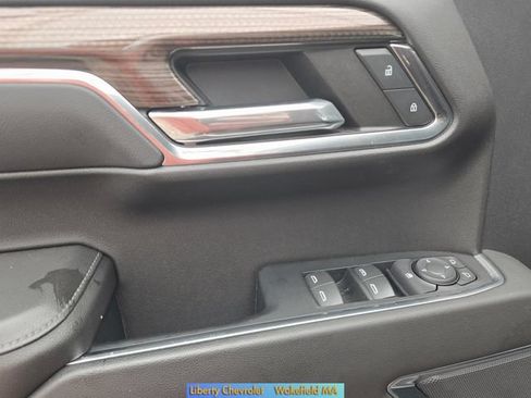 Used 2022 Chevrolet Silverado 1500 LT AWD/4WD image 19