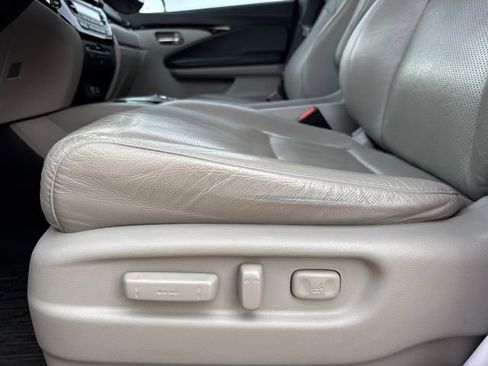 Used 2020 Honda Pilot Elite image 13