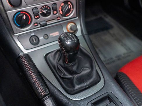 Used 2004 MAZDA MX-5 Miata MAZDASPEED image 39