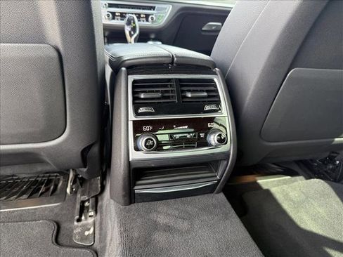 Used 2019 BMW 740i w/ M Sport Package RWD image 25