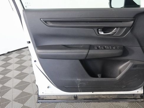 Used 2025 Honda CR-V EX image 12