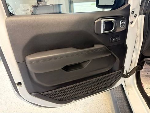Used 2021 Jeep Wrangler Unlimited Sahara AWD/4WD image 47