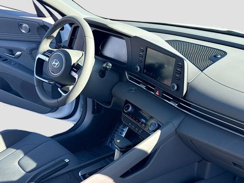 New 2026 Hyundai Elantra Sport image 5