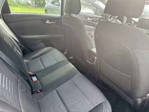 Used 2019 Kia Forte EX FWD image 14