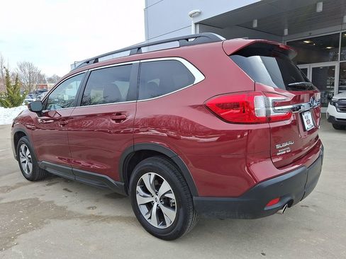 Certified 2025 Subaru Ascent Premium AWD/4WD image 5