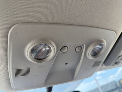 Used 2013 GMC Acadia SLE FWD image 13
