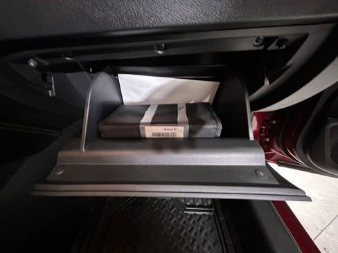 Used 2025 Nissan Altima 2.5 SV w/ SV Premium Package image 28