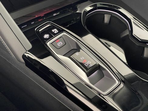 Used 2025 Audi Q5 Premium Plus w/ Premium Plus image 35