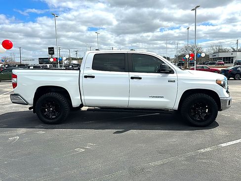 Used 2021 Toyota Tundra SR5 w/ SR5 Upgrade Package image 9
