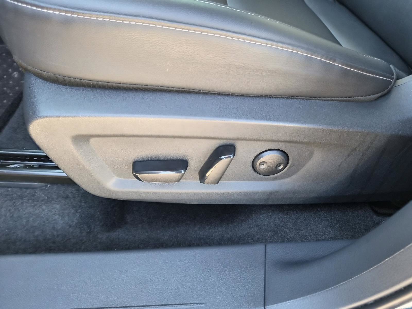 Used 2025 Nissan Murano SL AWD/4WD image 24