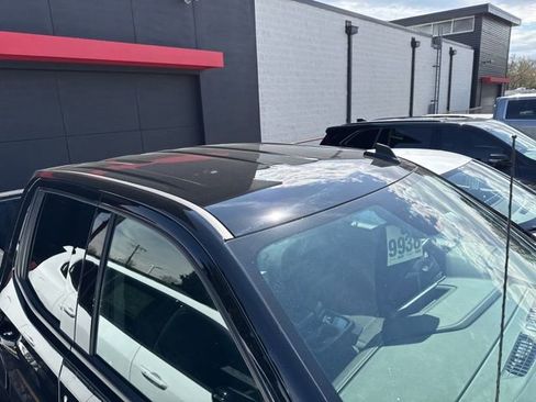 Used 2024 GMC Sierra 1500 Elevation image 10