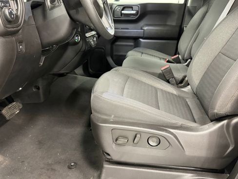 Used 2023 Chevrolet Silverado 1500 Custom image 13