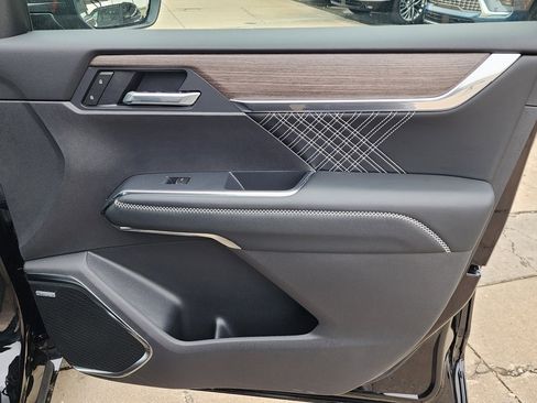 New 2026 GMC Acadia Denali image 41