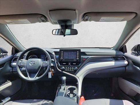 Used 2021 Toyota Camry LE FWD image 14