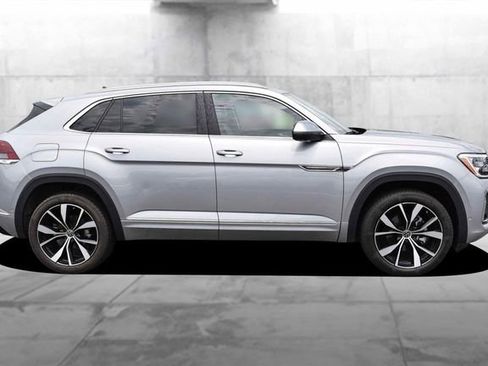 Certified 2024 Volkswagen Atlas Cross Sport SEL Premium R-Line AWD/4WD image 5