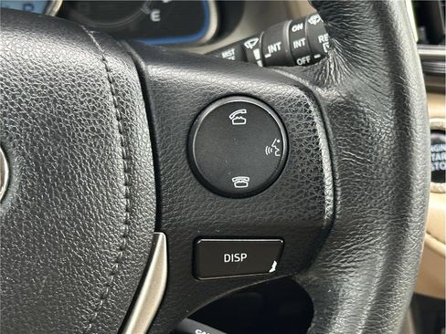 Used 2015 Toyota RAV4 Limited AWD/4WD image 22