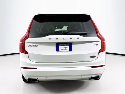 Used 2020 Volvo XC90 T5 Momentum w/ Protection Package Premier FWD image 15