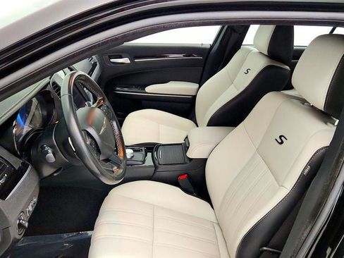 Used 2020 Chrysler 300 S AWD/4WD image 21
