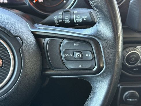 Used 2020 Jeep Wrangler Unlimited Sport AWD/4WD image 36
