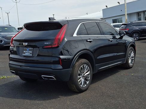 Used 2024 Cadillac XT4 Premium Luxury AWD/4WD image 7