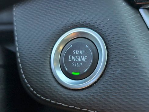 Used 2025 Chevrolet Equinox LT FWD image 24