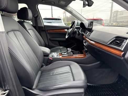 Used 2023 Audi Q5 2.0T Premium Plus w/ Premium Plus Package AWD/4WD image 10