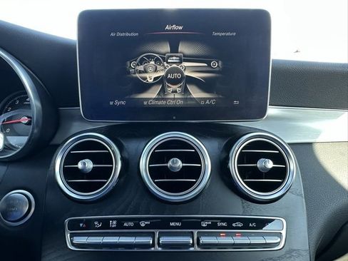 Used 2019 Mercedes-Benz GLC 300 4MATIC Coupe image 24