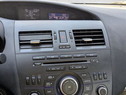 Used 2013 MAZDA MAZDA3 i Touring image 12