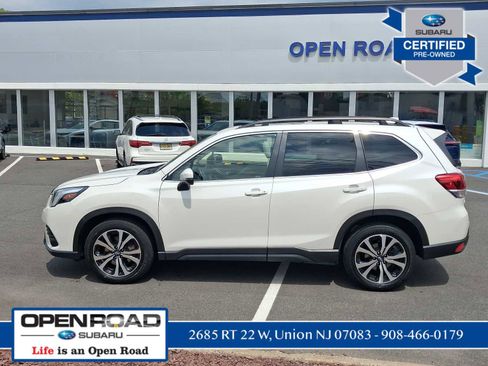 Used 2023 Subaru Forester Limited AWD/4WD image 5