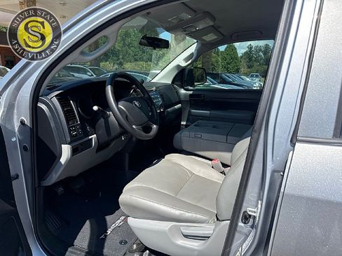 Used 2013 Toyota Tundra 2WD Double Cab image 10
