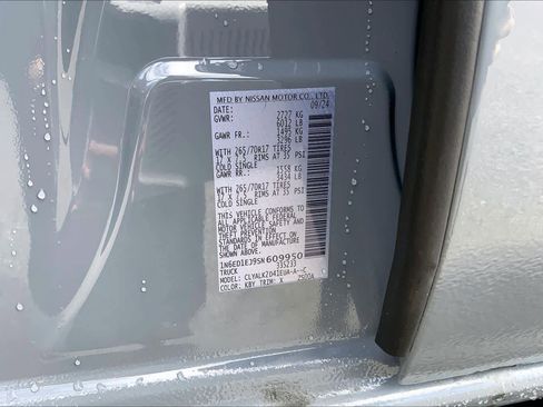 Used 2025 Nissan Frontier Pro-X image 34