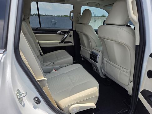 Used 2022 Lexus GX 460 Premium AWD/4WD image 15