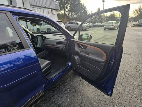 Used 2025 Subaru Forester Sport w/ Popular Package #1 image 10