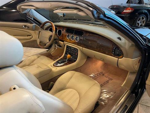 Used 2006 Jaguar XK8 Convertible RWD image 76