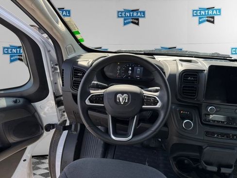 New 2024 RAM ProMaster 3500 w/ Delivery Van Package FWD image 13