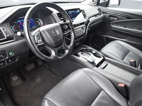 Used 2022 Honda Pilot Touring image 14