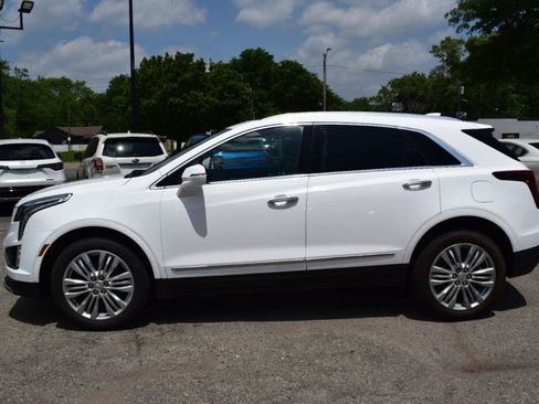 Used 2022 Cadillac XT5 Premium Luxury FWD image 9